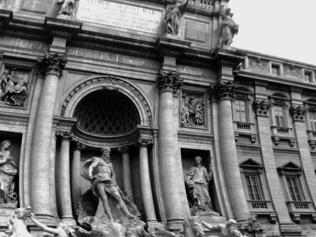 Trippy Trevi Fountain